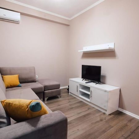 Novs Apartment 1 Gjirokaster Ngoại thất bức ảnh