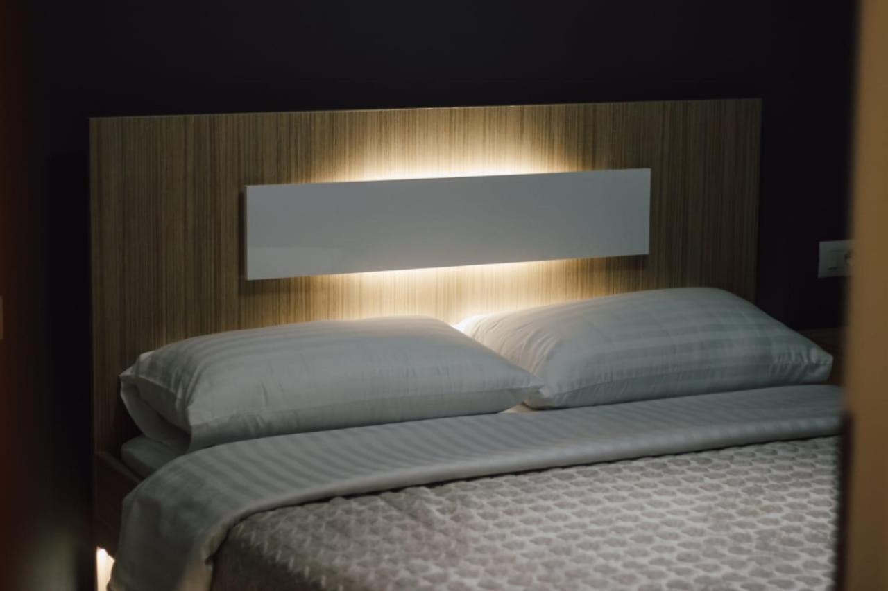 Novs Apartment 1 Gjirokaster Ngoại thất bức ảnh