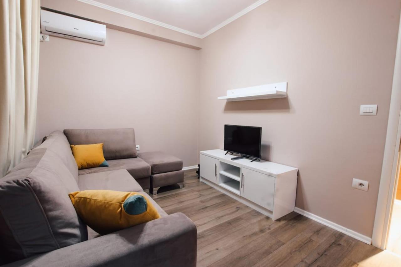 Novs Apartment 1 Gjirokaster Ngoại thất bức ảnh